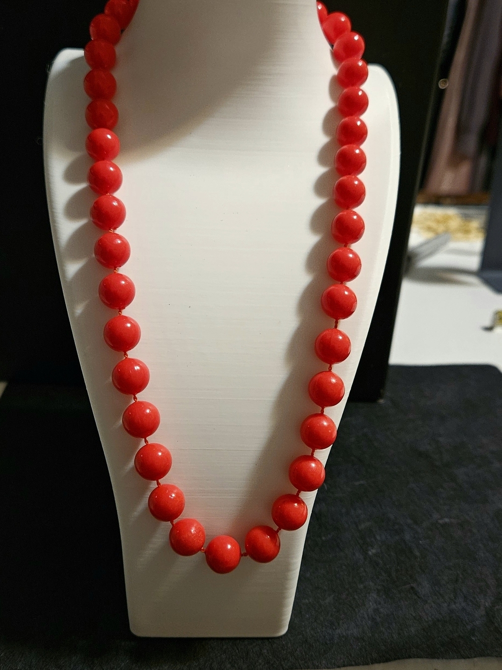 Classic Mid Color Red Bead Necklace.